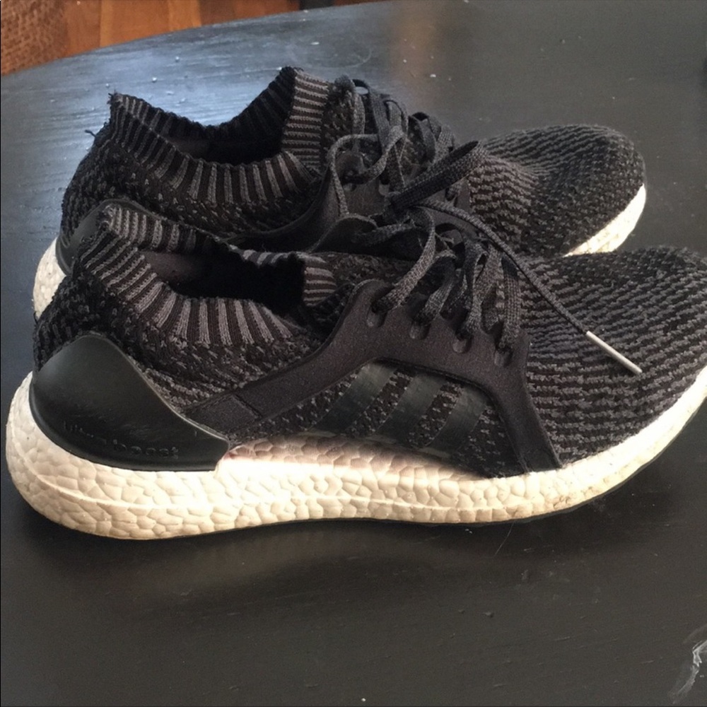 Adidas Tennis Shoes